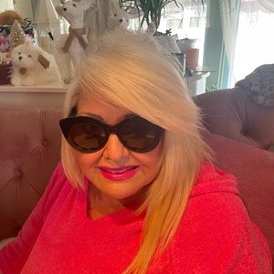 Gorgeous Fendi Cateye Sunglasses